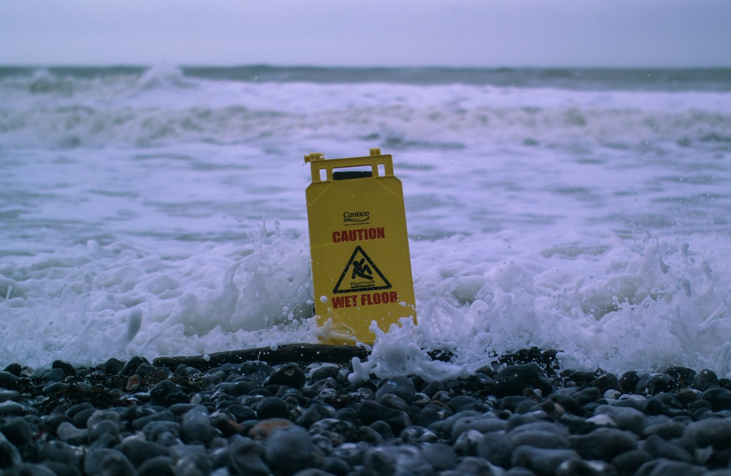 hubert-wet-floor-sign-is-26-5-16-h-and-4-sided